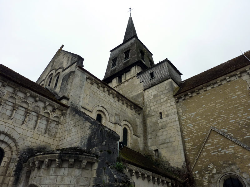 L'imposante architecture de l'église