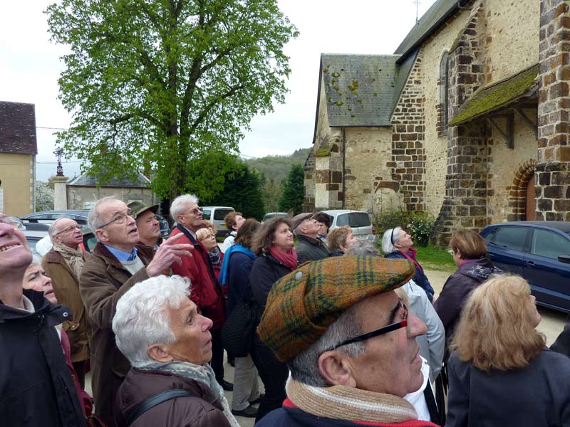 Le groupe devant l'église de Morogues